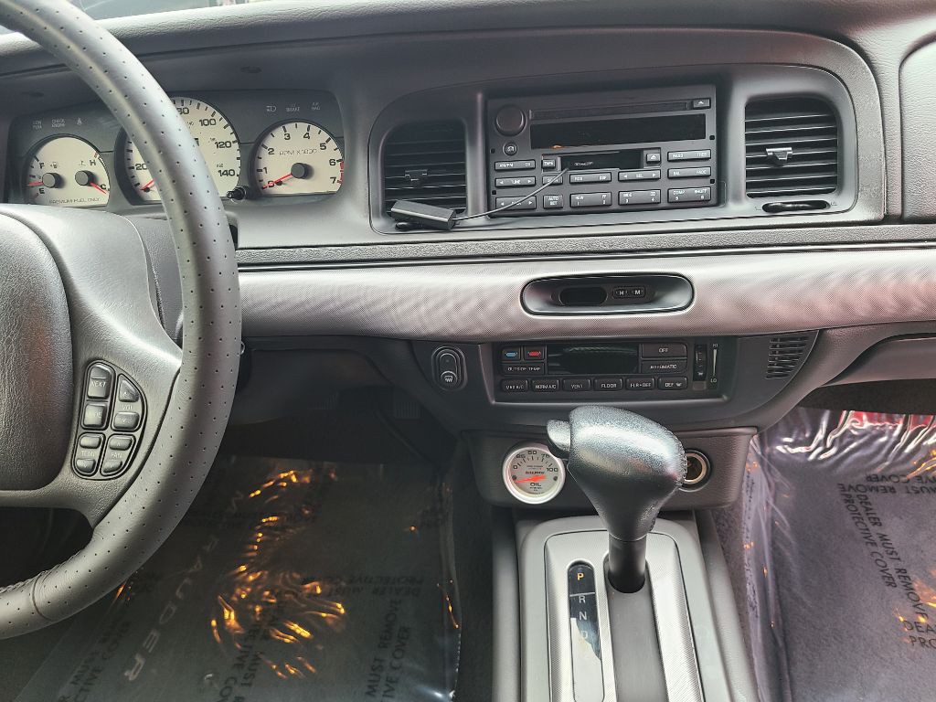 2003 Mercury Marauder Image 25