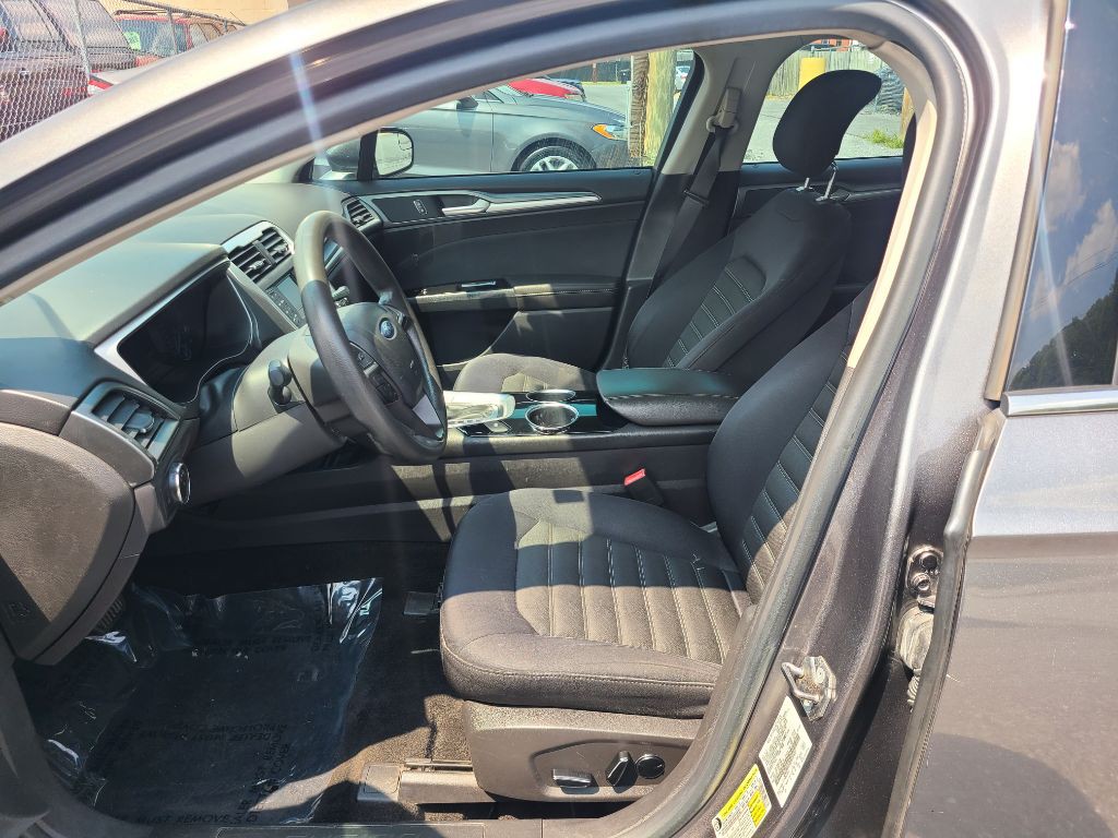 2013 Ford Fusion Image 13