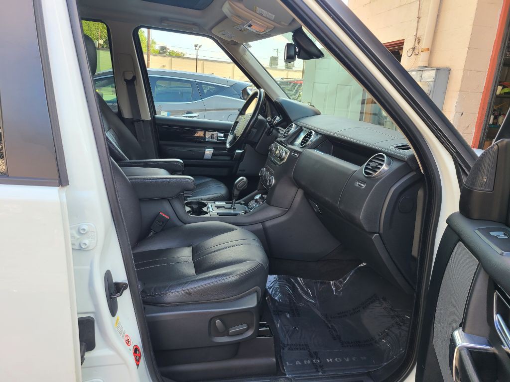 2013 Land Rover LR4 Image 9