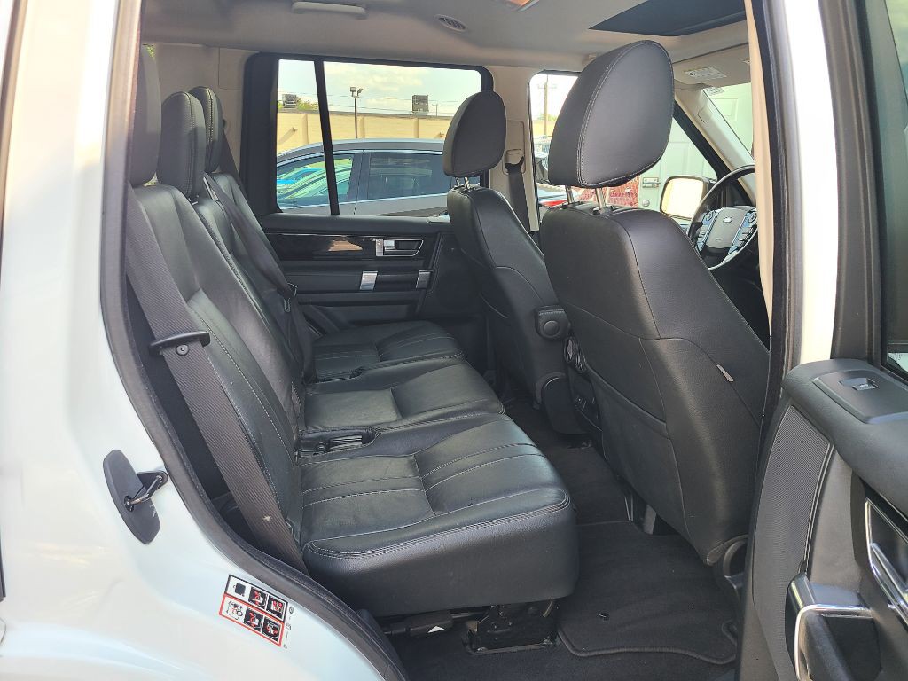 2013 Land Rover LR4 Image 12