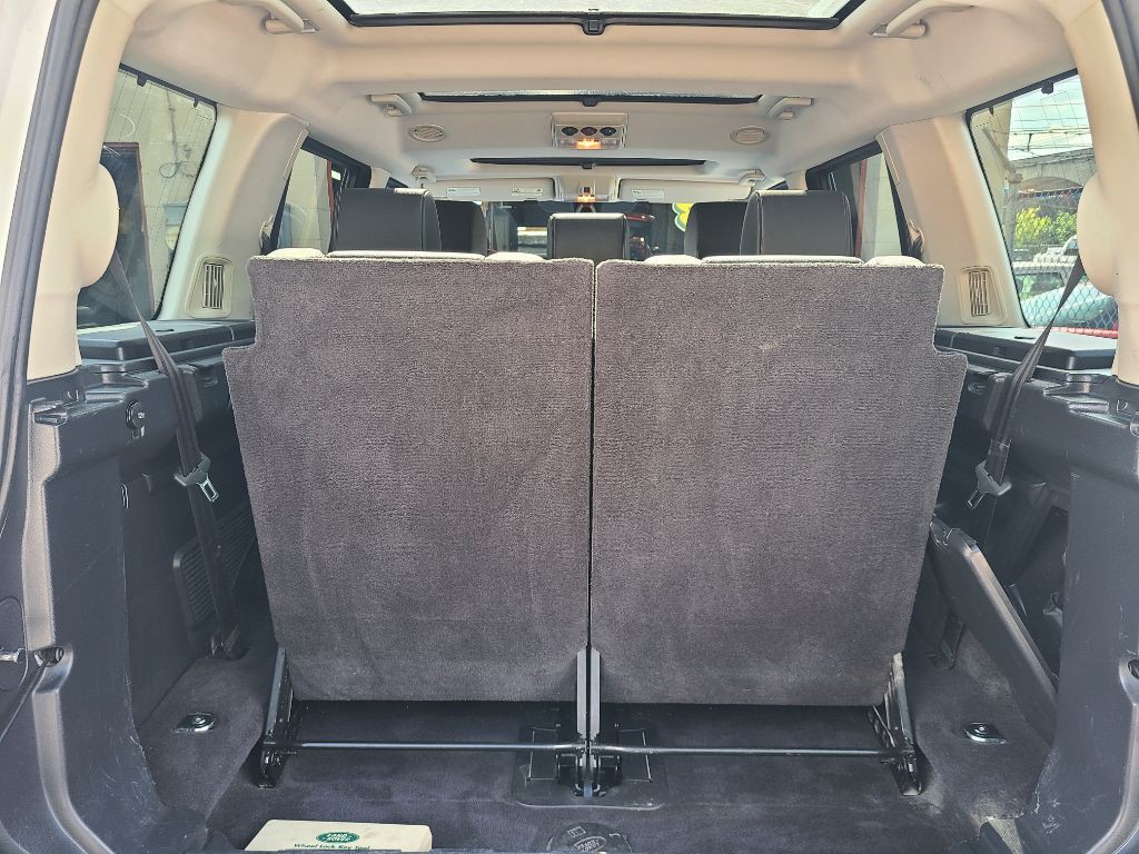 2013 Land Rover LR4 Image 13