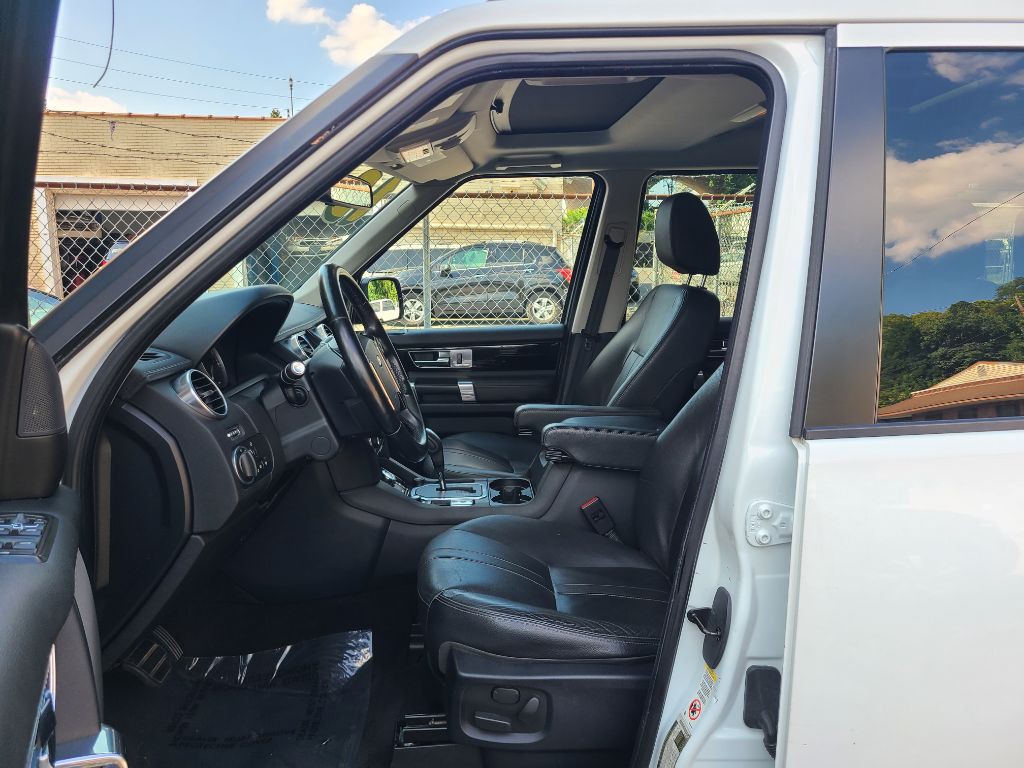 2013 Land Rover LR4 Image 17