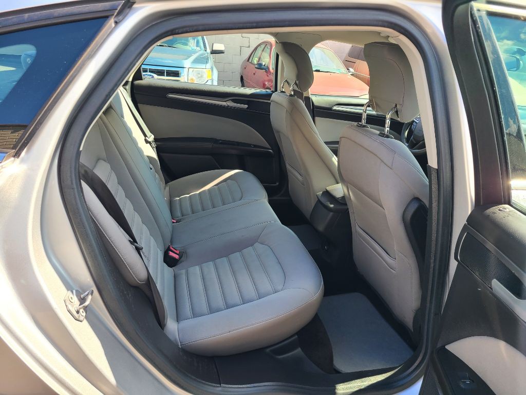 2014 Ford Fusion Image 11