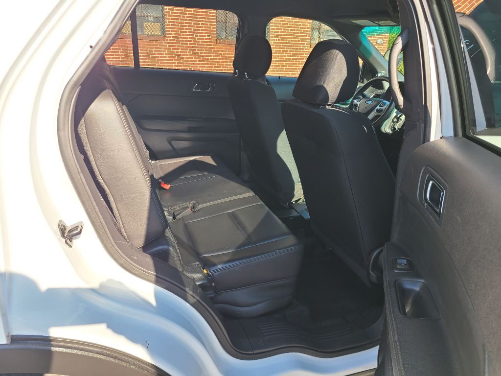 2015 Ford Explorer Image 11