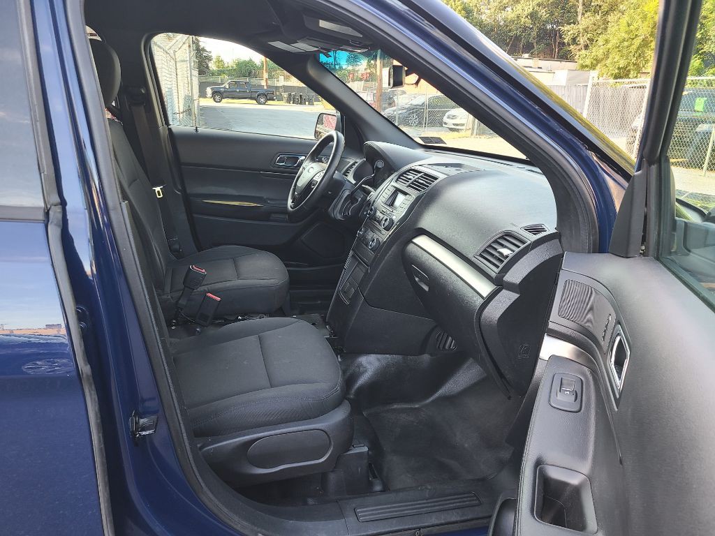 2017 Ford Explorer Image 10