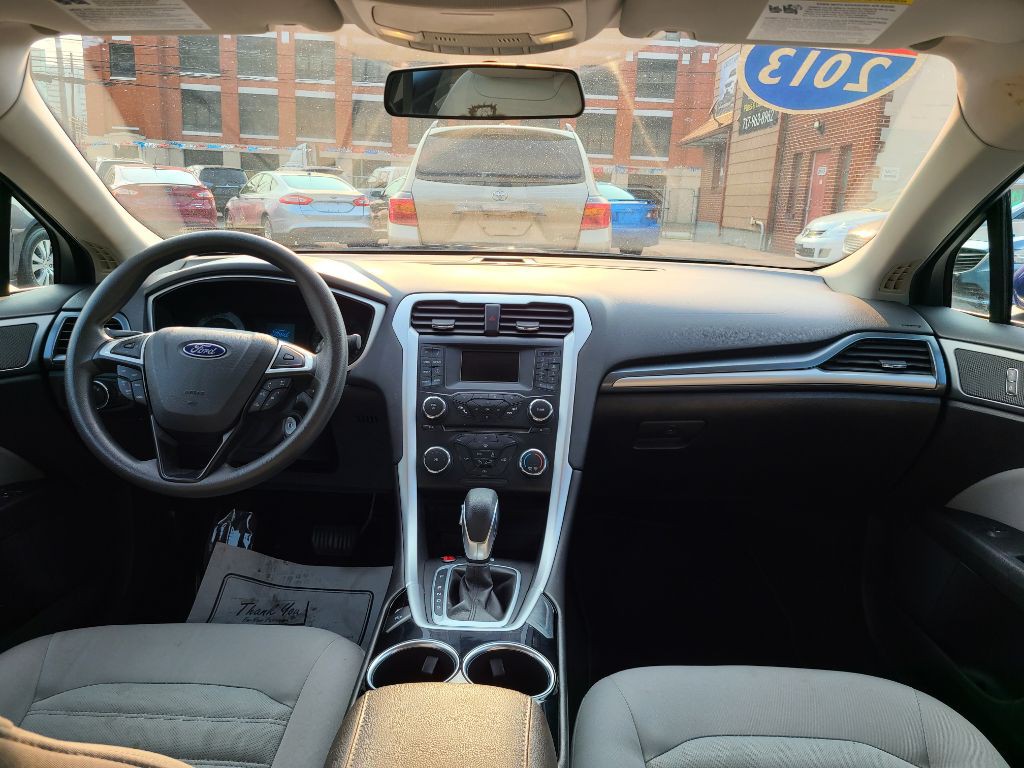 2013 Ford Fusion Image 10