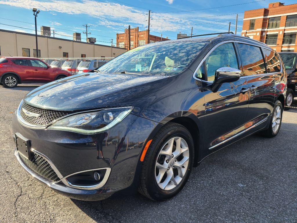 2020 Chrysler Pacifica Image 1