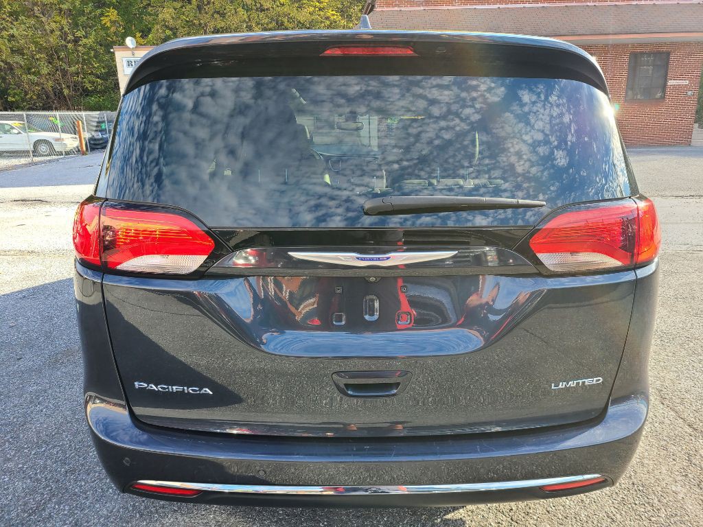 2020 Chrysler Pacifica Image 4