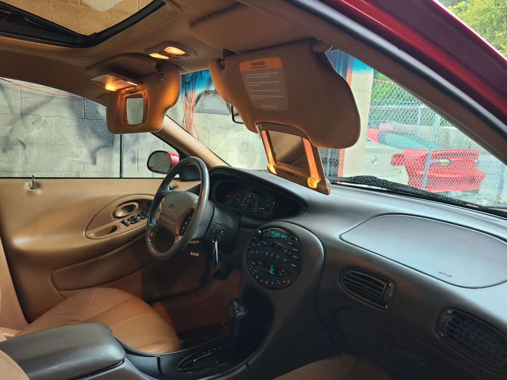 1996 Ford Taurus Image 13
