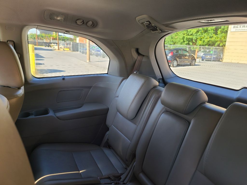 2011 Honda Odyssey Image 15