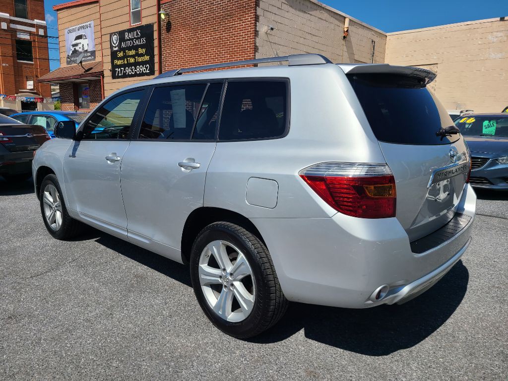 2010 Toyota Highlander Image 2