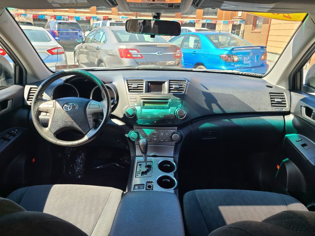 2010 Toyota Highlander Image 11