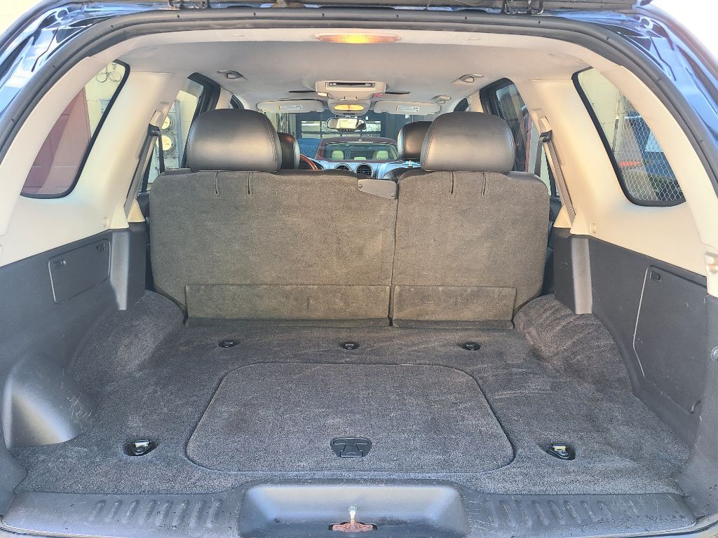 2009 GMC Envoy Image 14