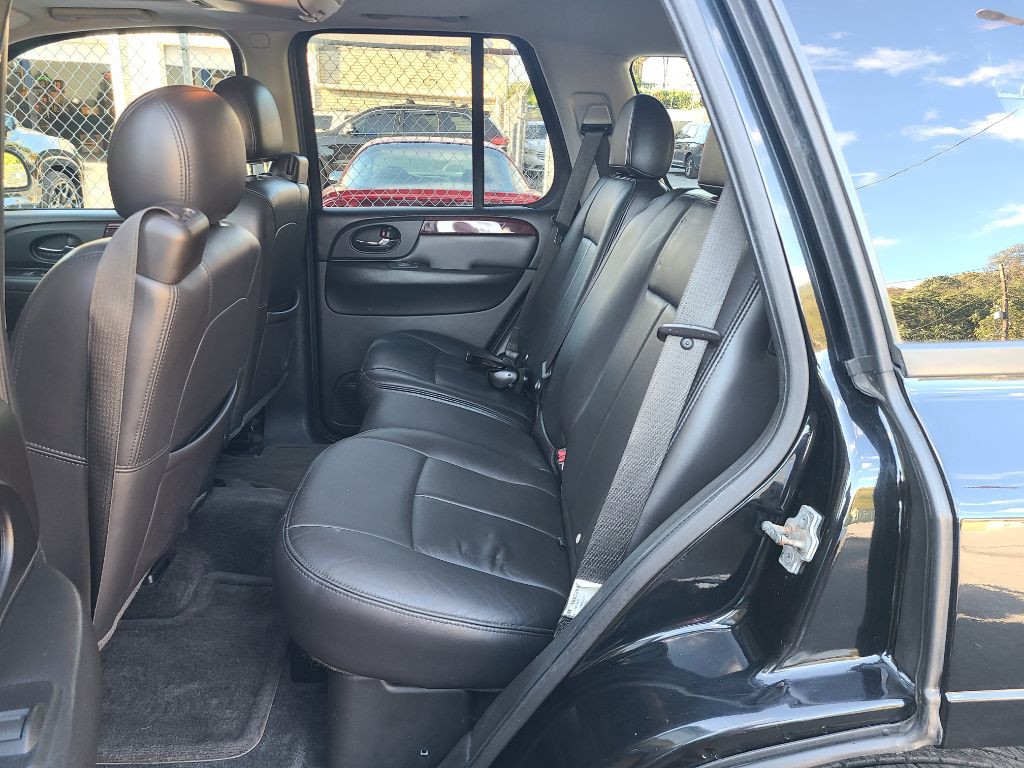 2009 GMC Envoy Image 15