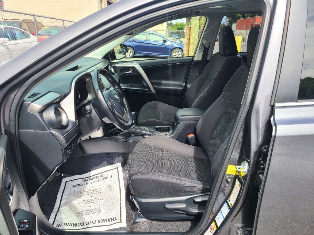 2017 Toyota Rav4 Image 15