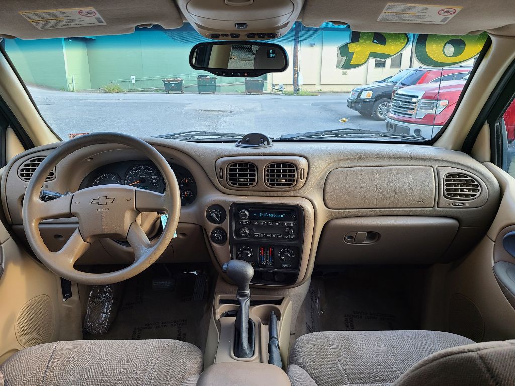 2004 Chevrolet Trailblazer Image 10