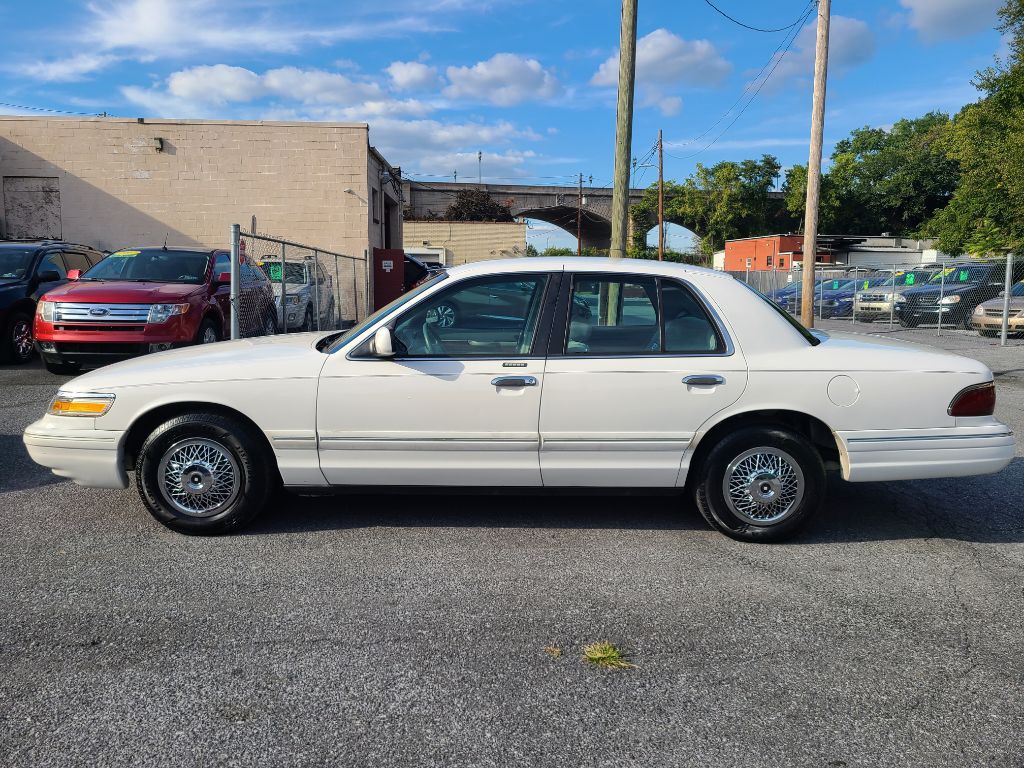1997 Mercury Grand Marquis Image 2