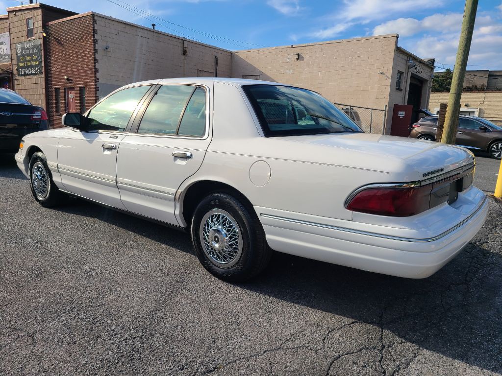 1997 Mercury Grand Marquis Image 3