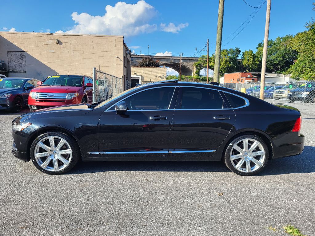 2017 Volvo S90 Image 2