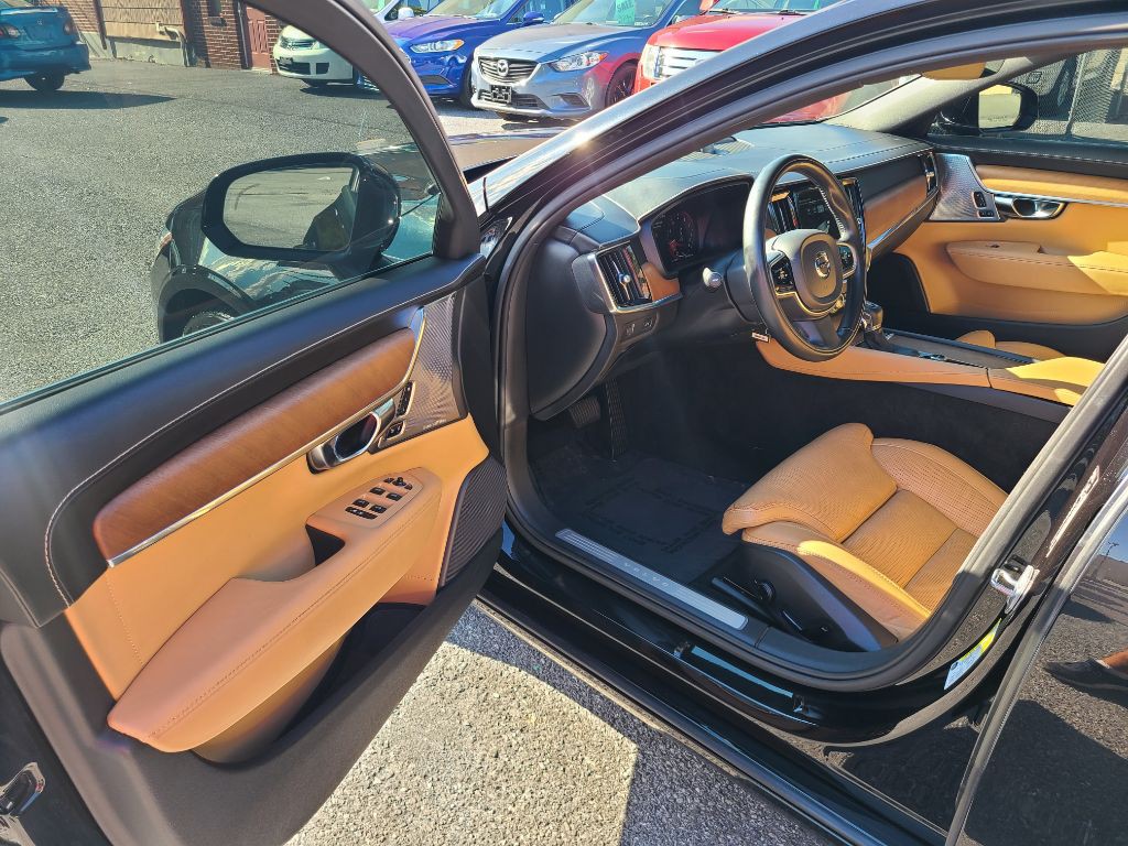 2017 Volvo S90 Image 10