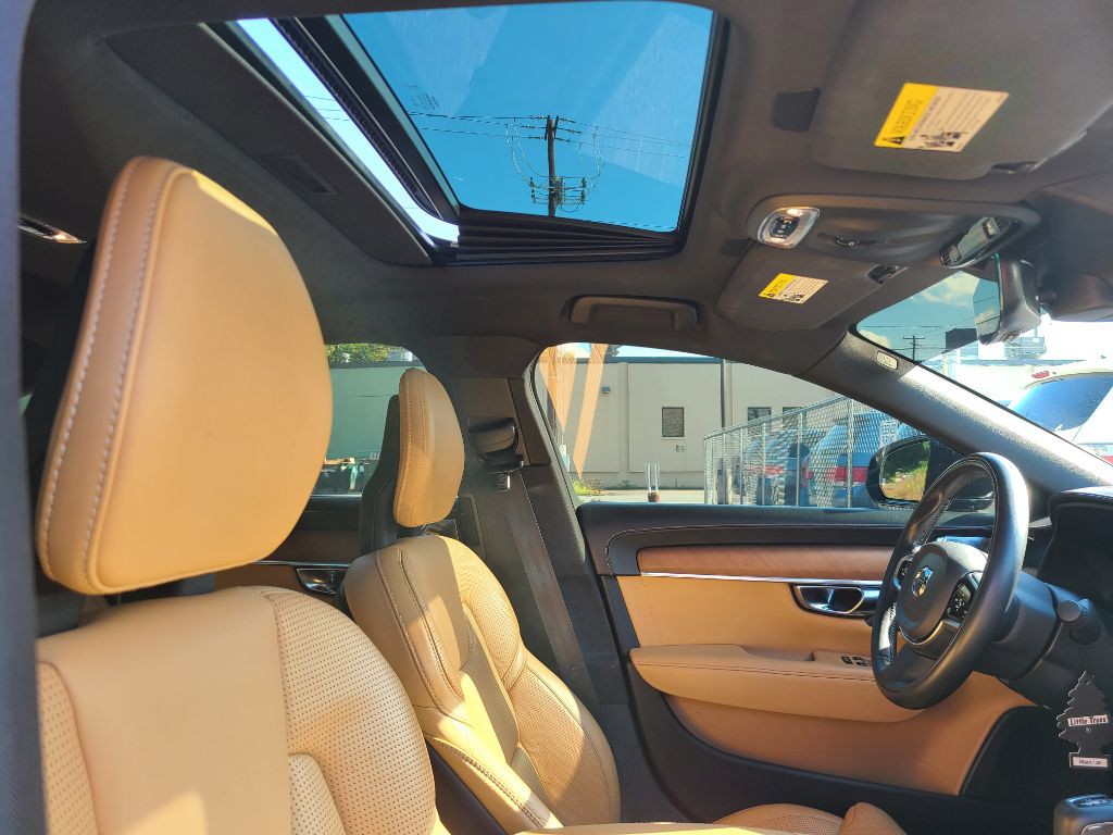 2017 Volvo S90 Image 13