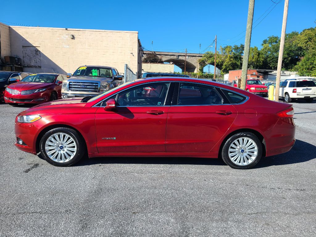 2015 Ford Fusion Image 2
