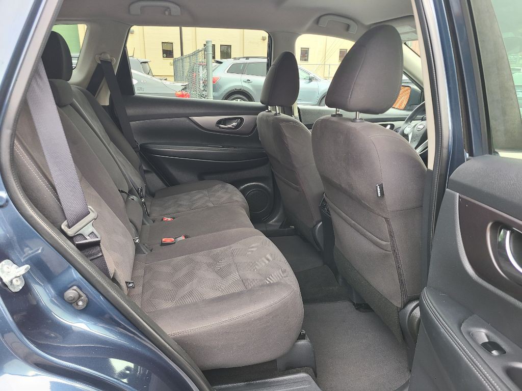 2016 Nissan Rogue Image 10