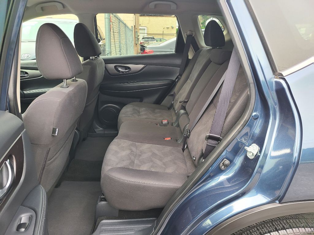 2016 Nissan Rogue Image 13