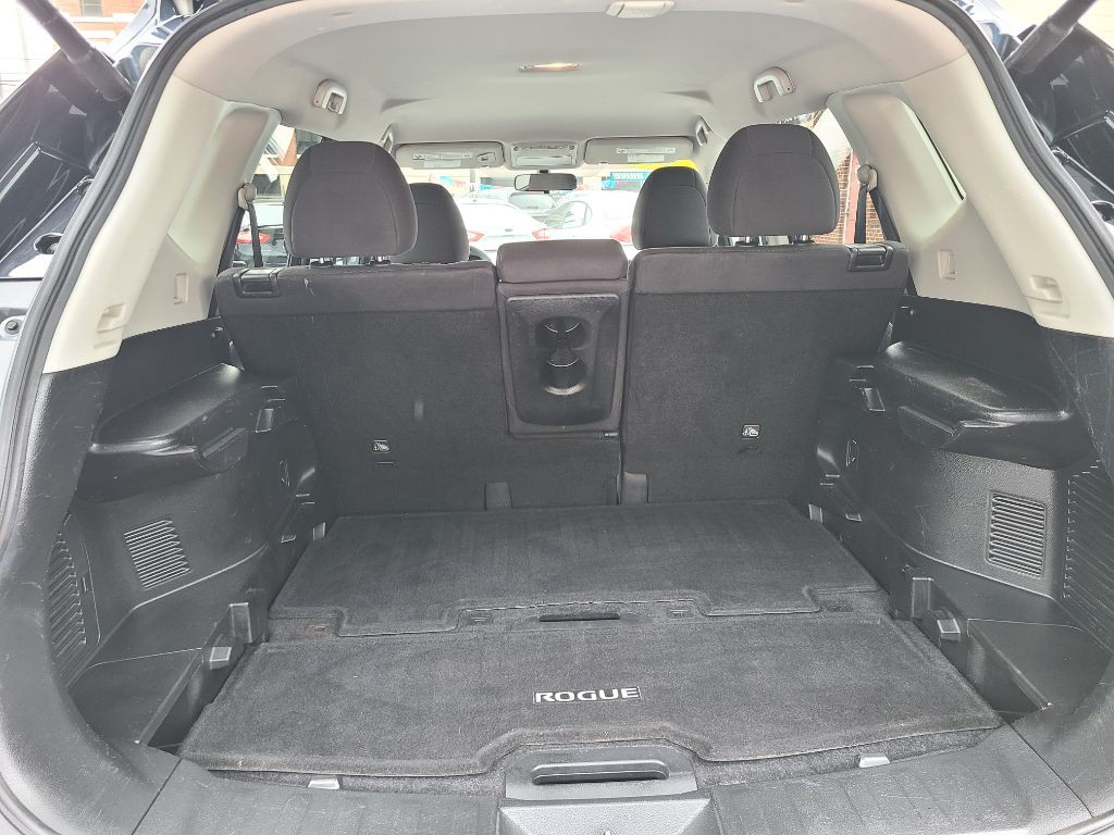 2016 Nissan Rogue Image 14