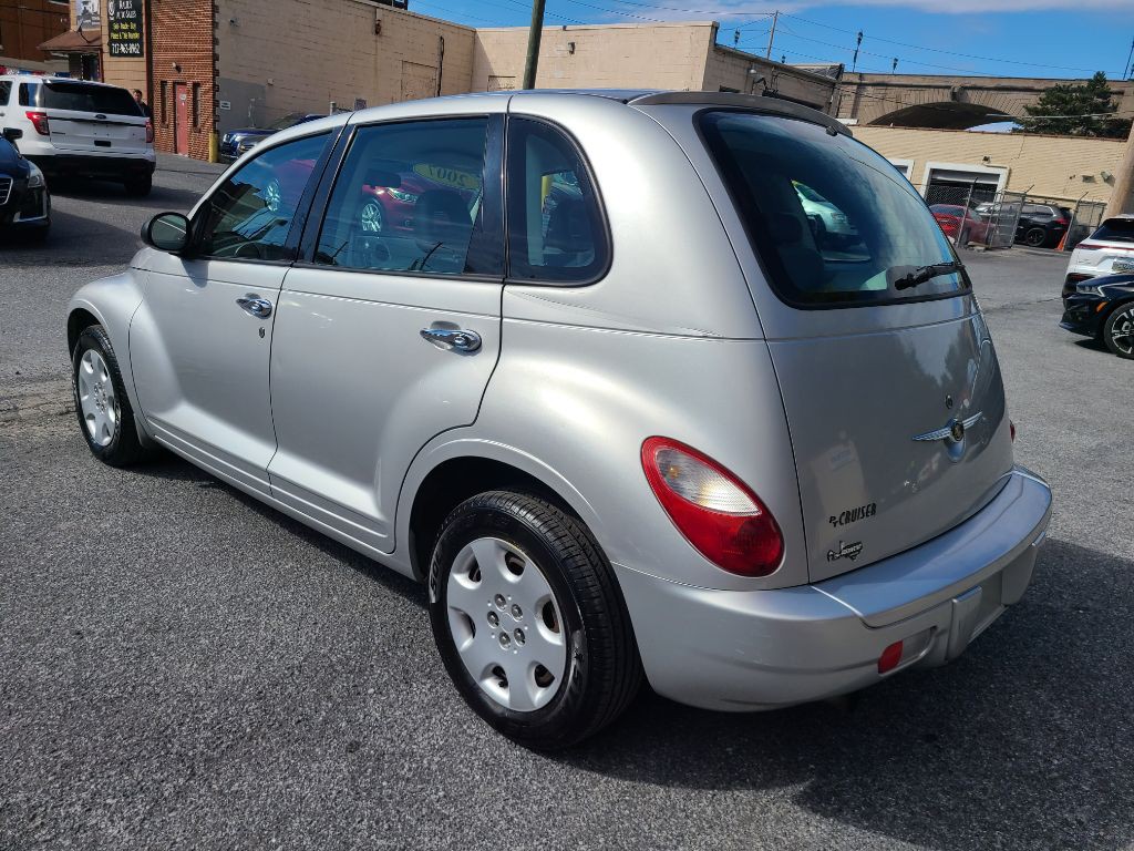 2007 Chrysler PT Cruiser Image 3