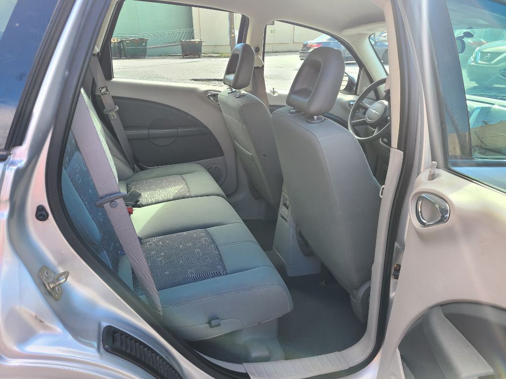 2007 Chrysler PT Cruiser Image 11