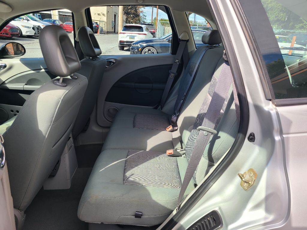 2007 Chrysler PT Cruiser Image 13