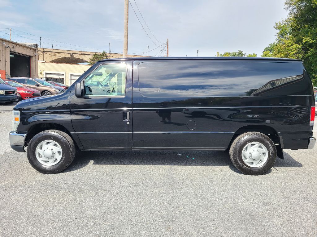 2014 Ford Econoline Image 2