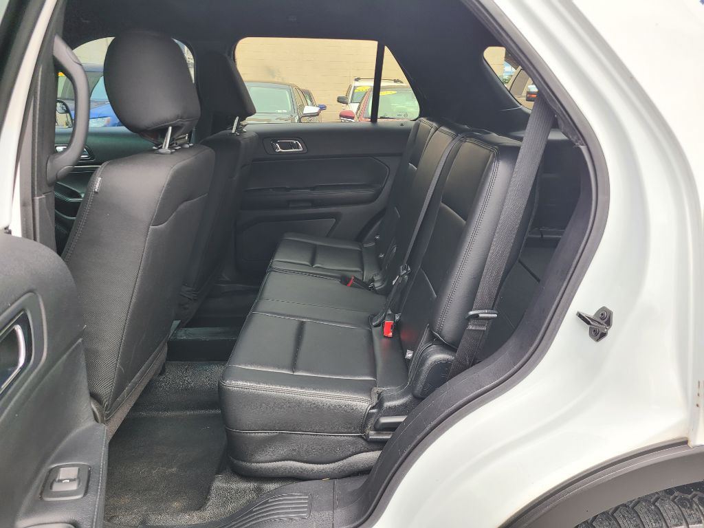 2016 Ford Explorer Image 14