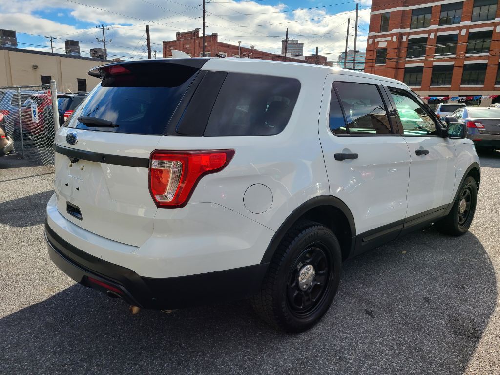 2016 Ford Explorer Image 5