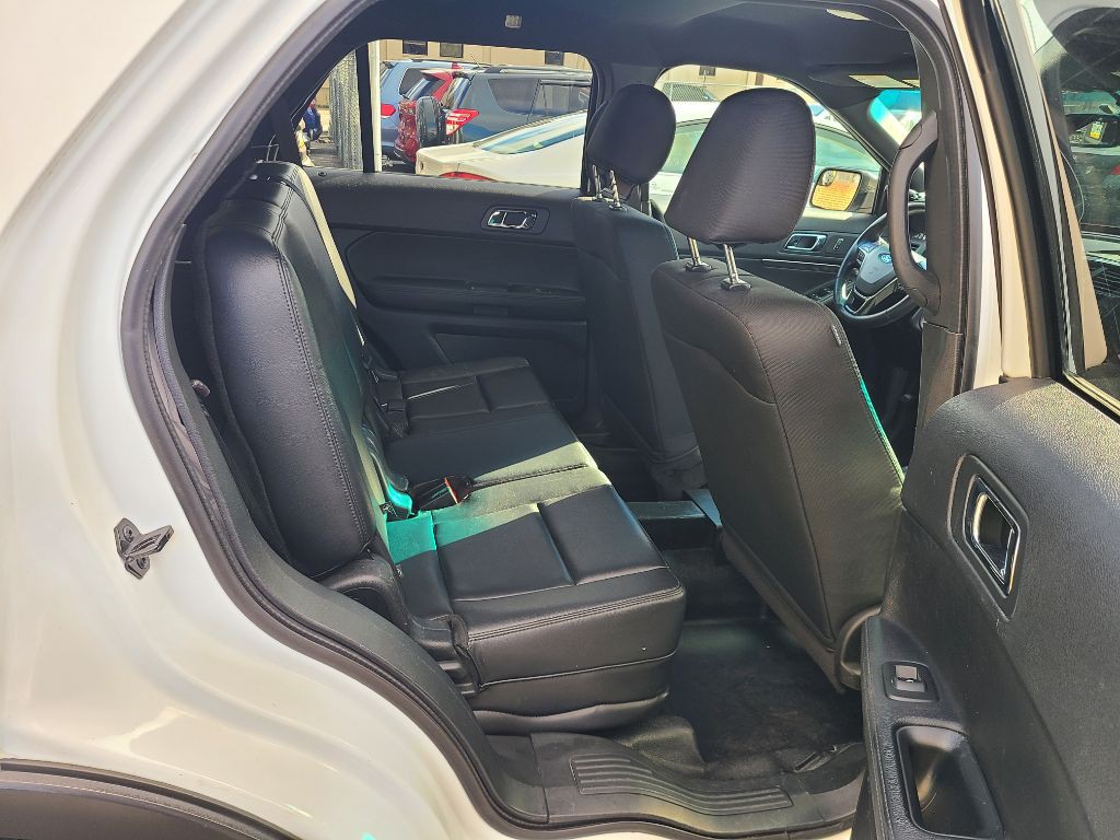 2016 Ford Explorer Image 11