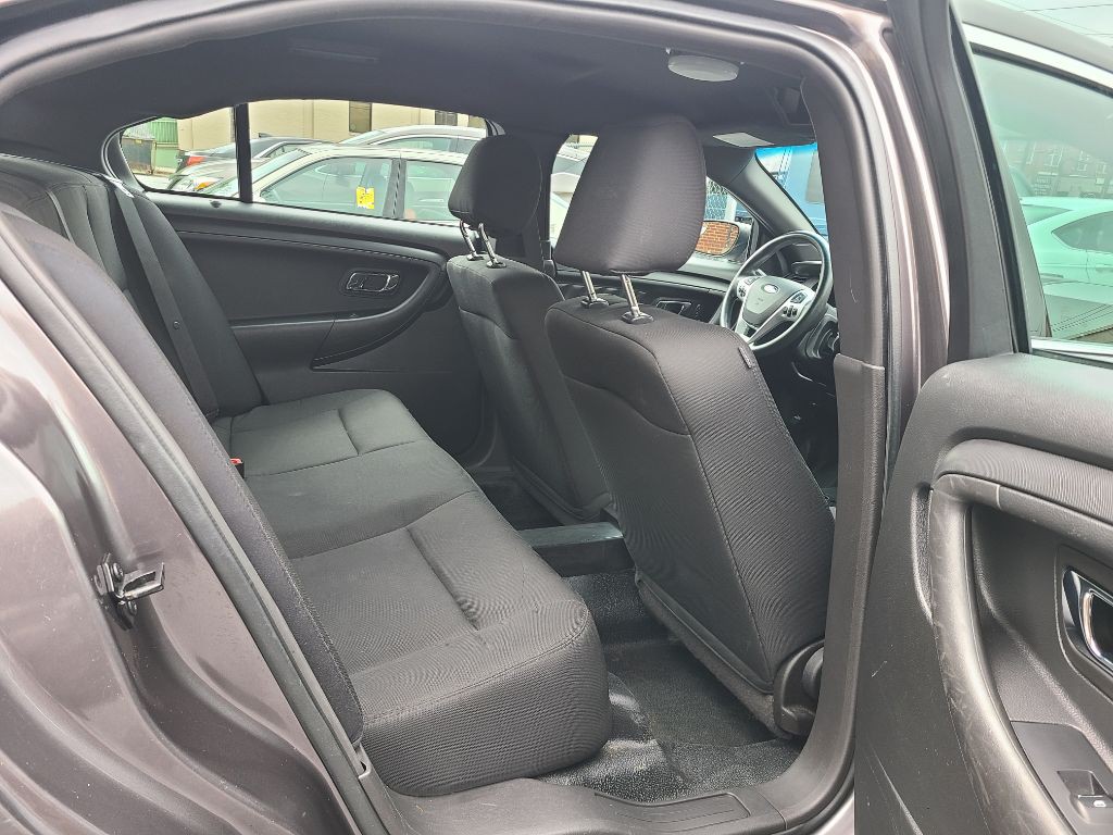 2015 Ford Taurus Image 11