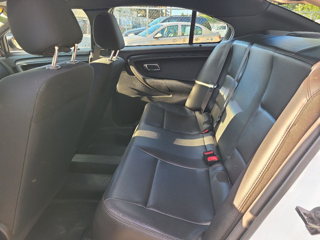 2014 Ford Taurus Image 15