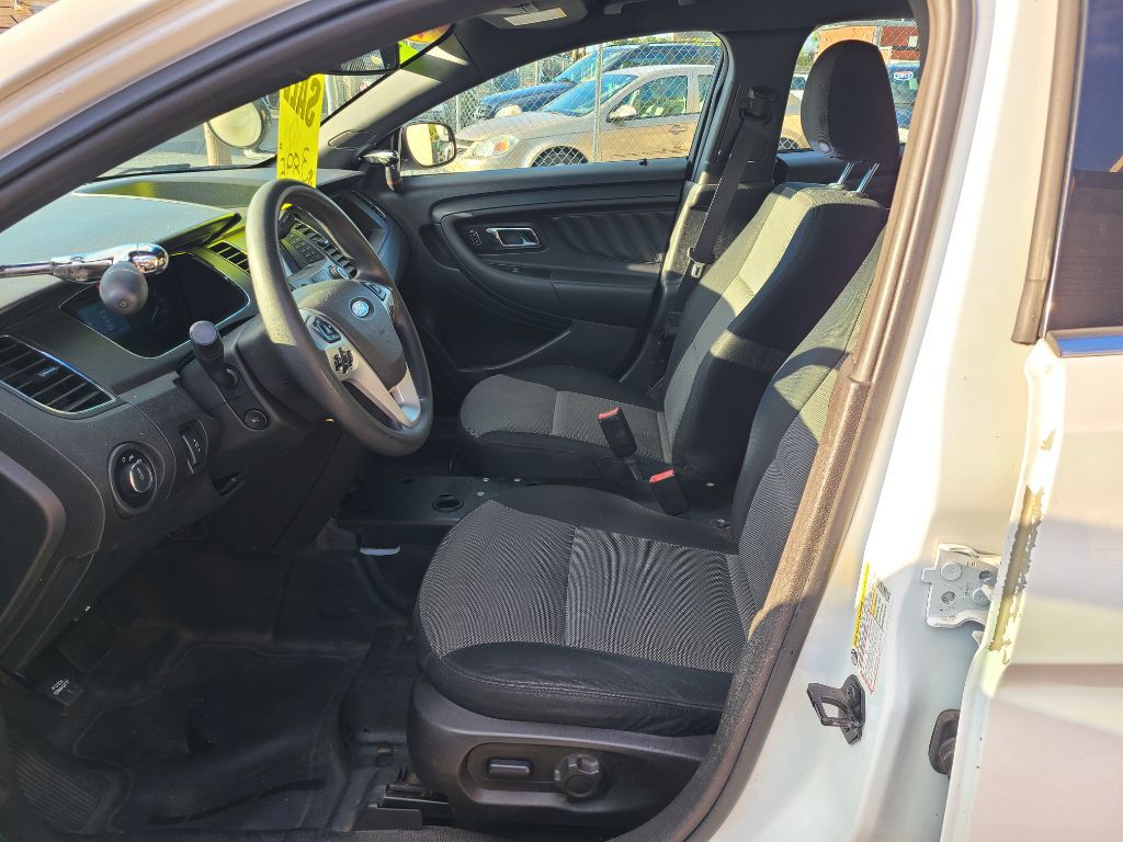 2014 Ford Taurus Image 16