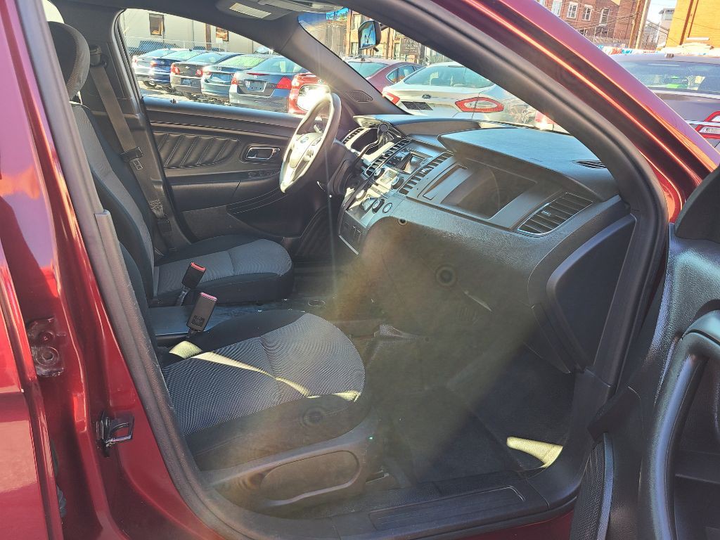 2013 Ford Taurus Image 9