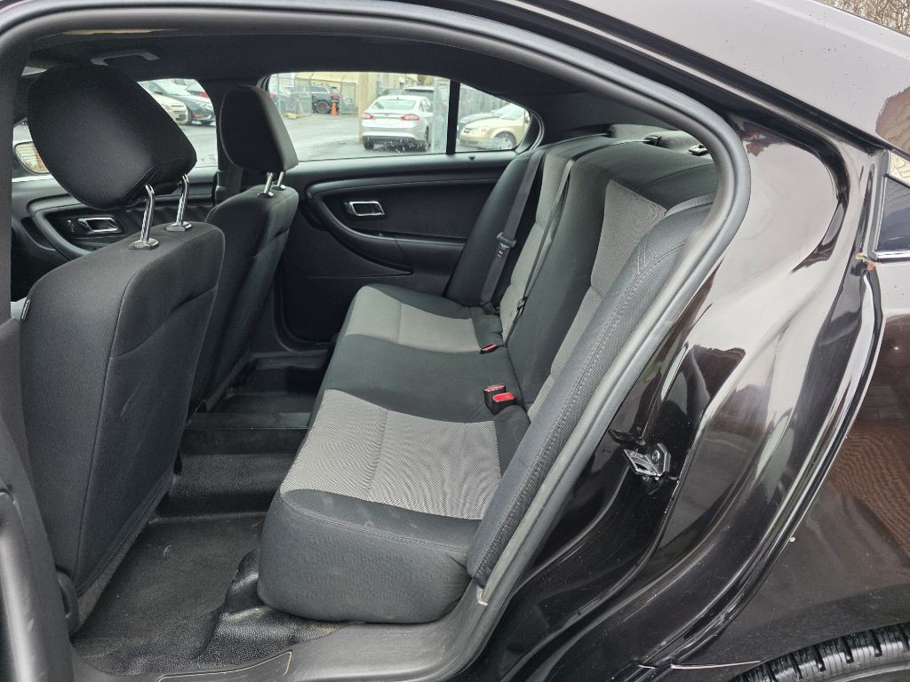 2013 Ford Taurus Image 12