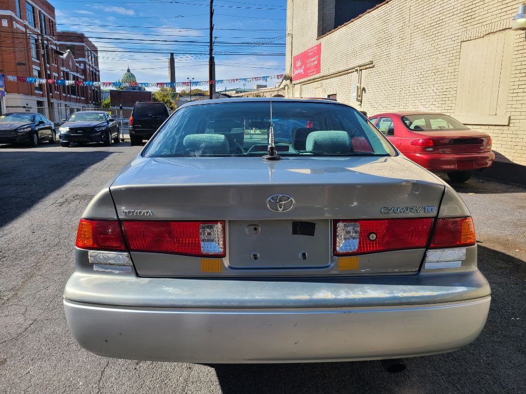 2001 Toyota Camry Image 4