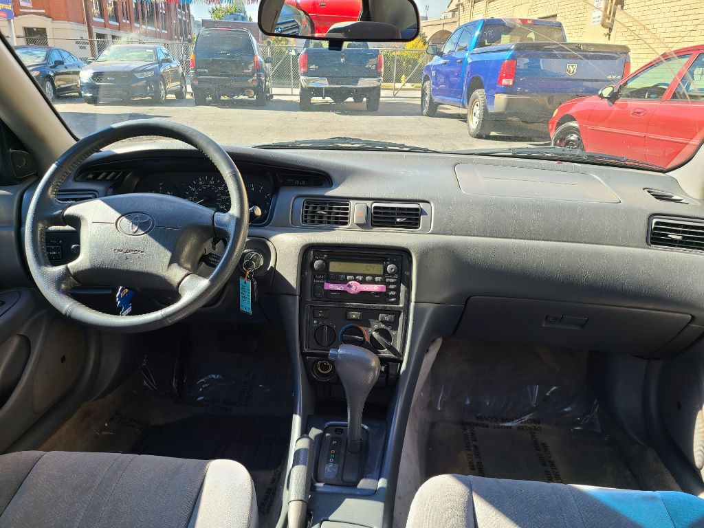 2001 Toyota Camry Image 11