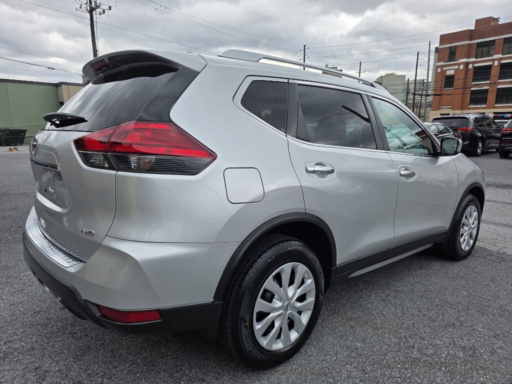 2017 Nissan Rogue Image 5