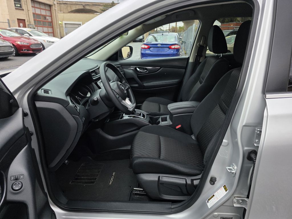 2017 Nissan Rogue Image 14