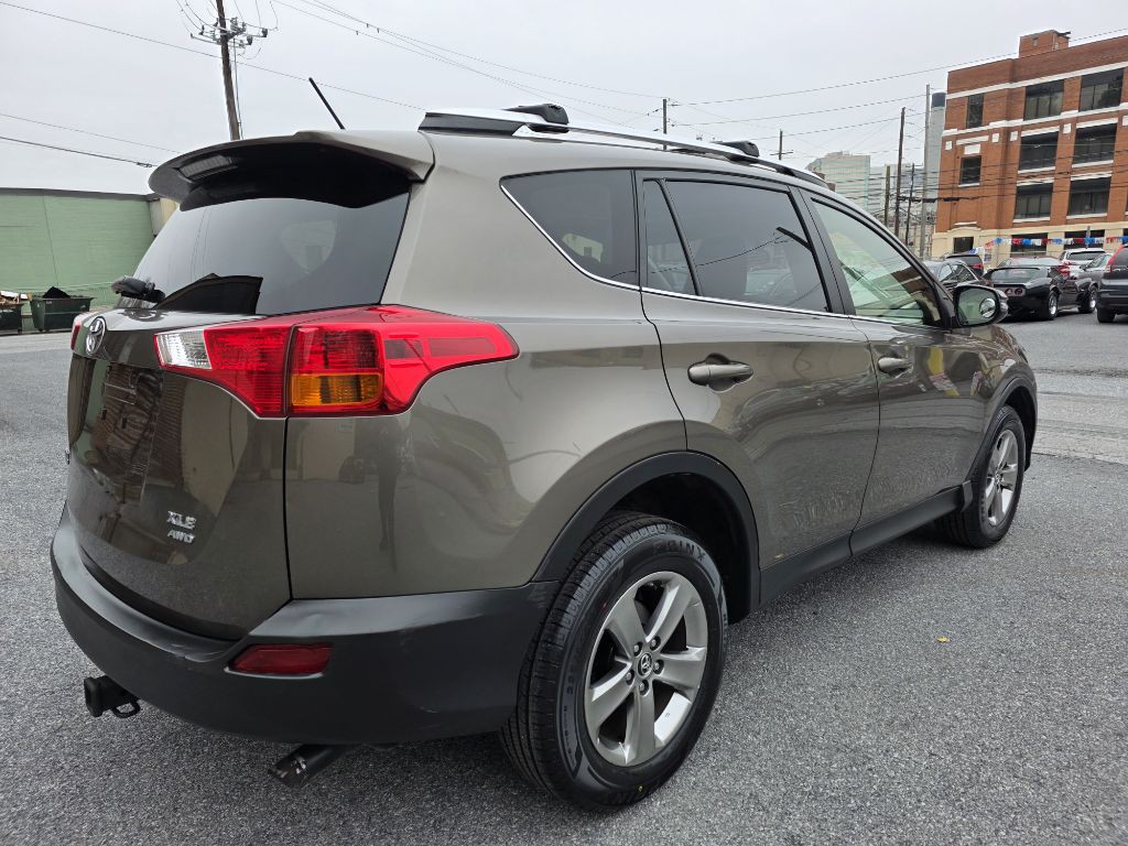 2015 Toyota Rav4 Image 5