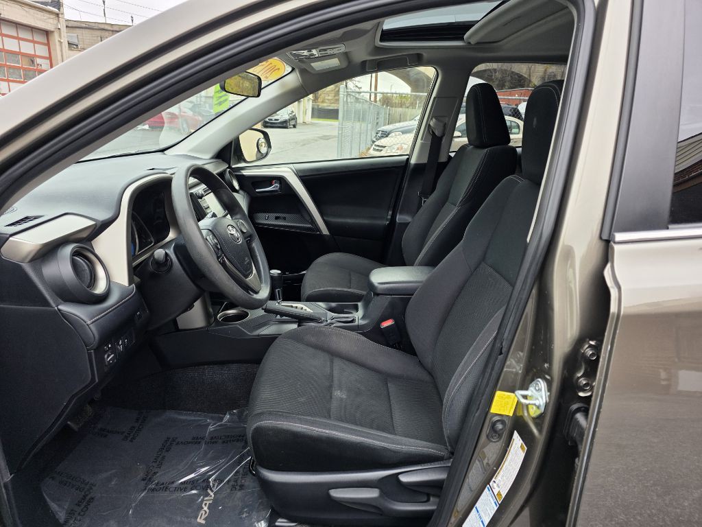 2015 Toyota Rav4 Image 13