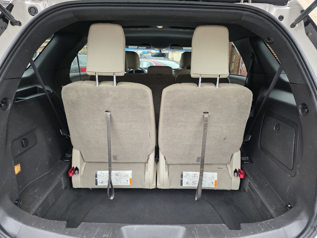 2015 Ford Explorer Image 21