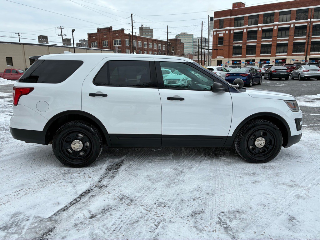 2016 Ford Explorer Image 6