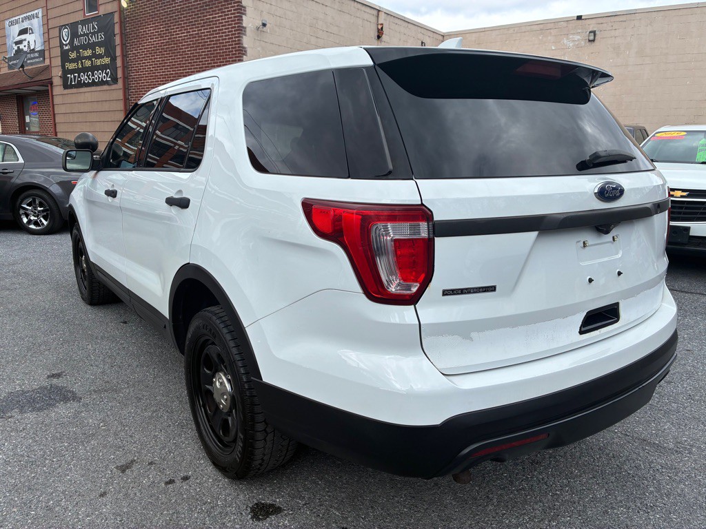 2016 Ford Explorer Image 3
